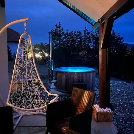 Xenos Loft Karakter ヴィラ *